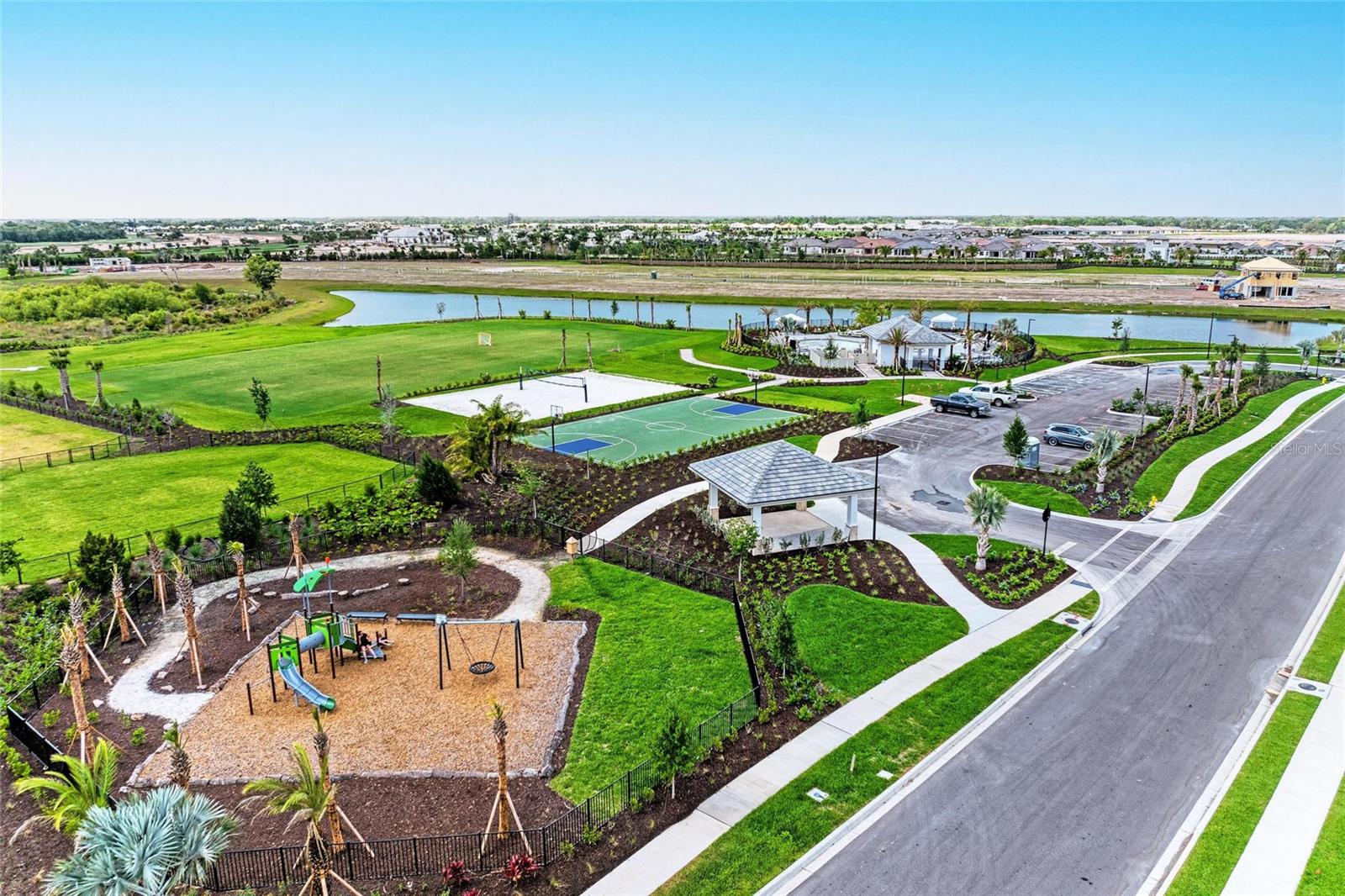 Image 49 of 53 For 16225 Paynes Mill Drive