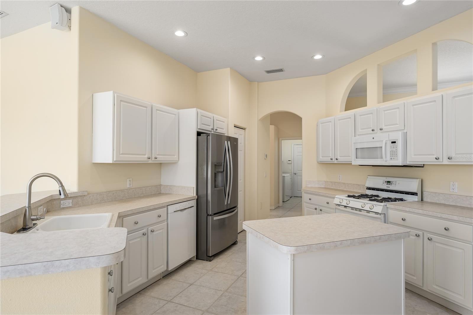 Image 11 of 48 For 731 Planters Manor Way