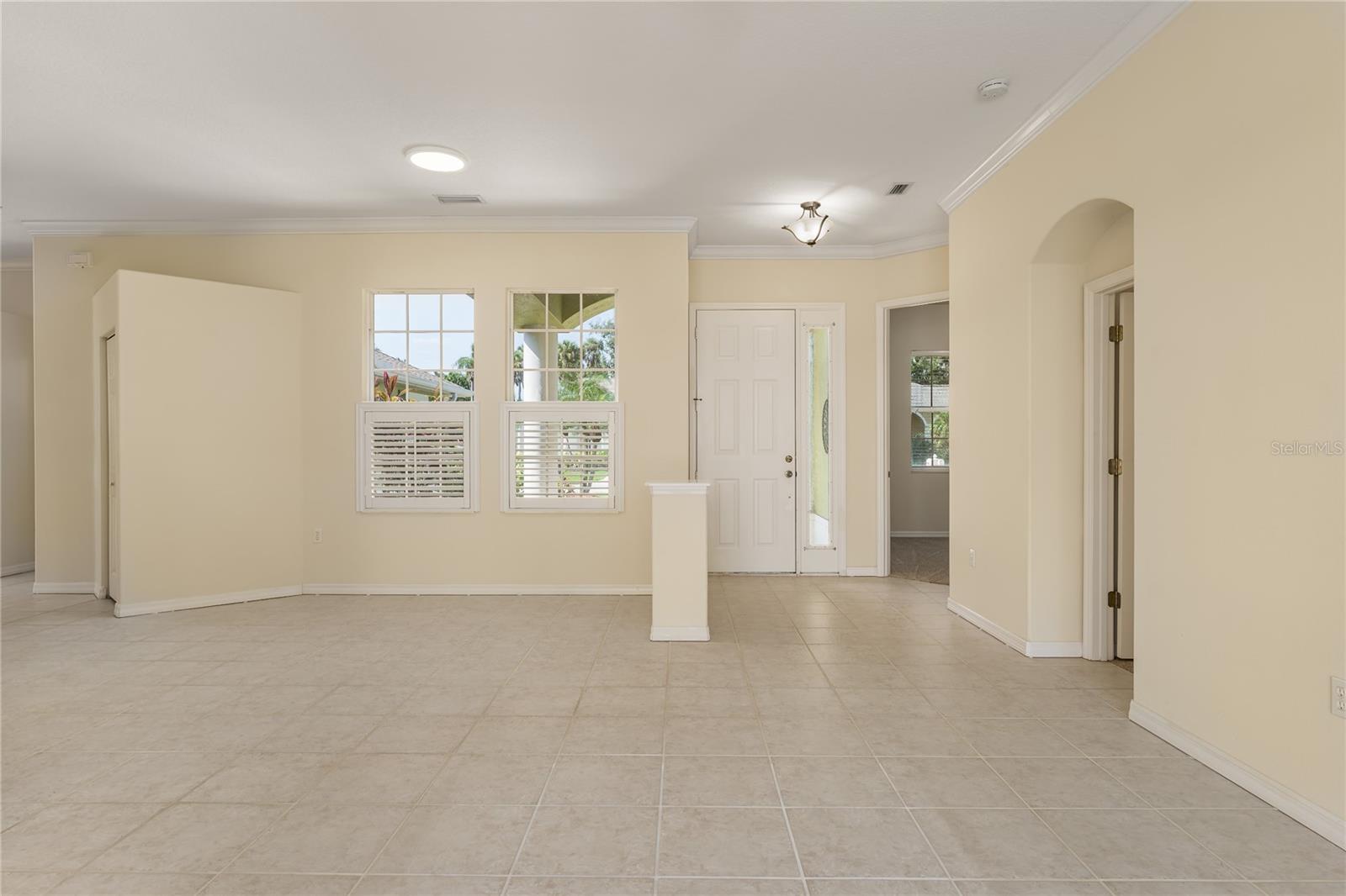 Image 3 of 48 For 731 Planters Manor Way
