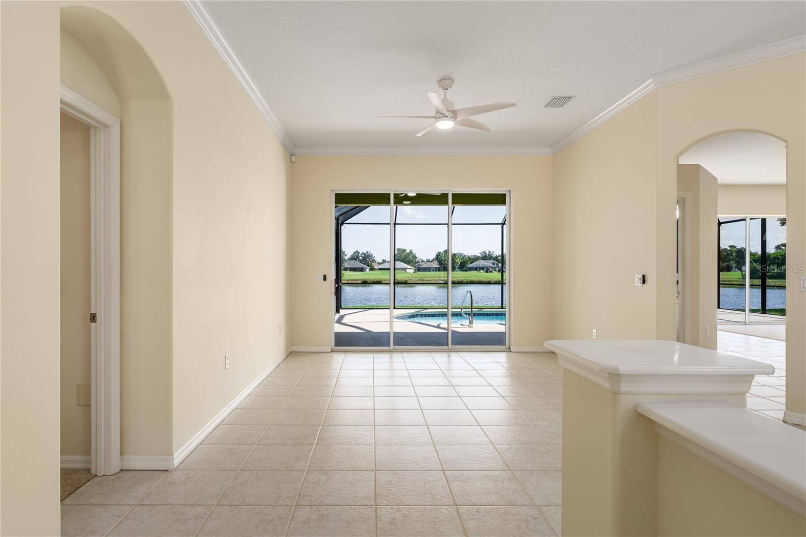 Image 4 of 48 For 731 Planters Manor Way
