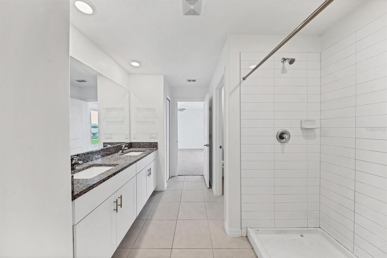 Image 26 of 38 For 8526 40th Circle E