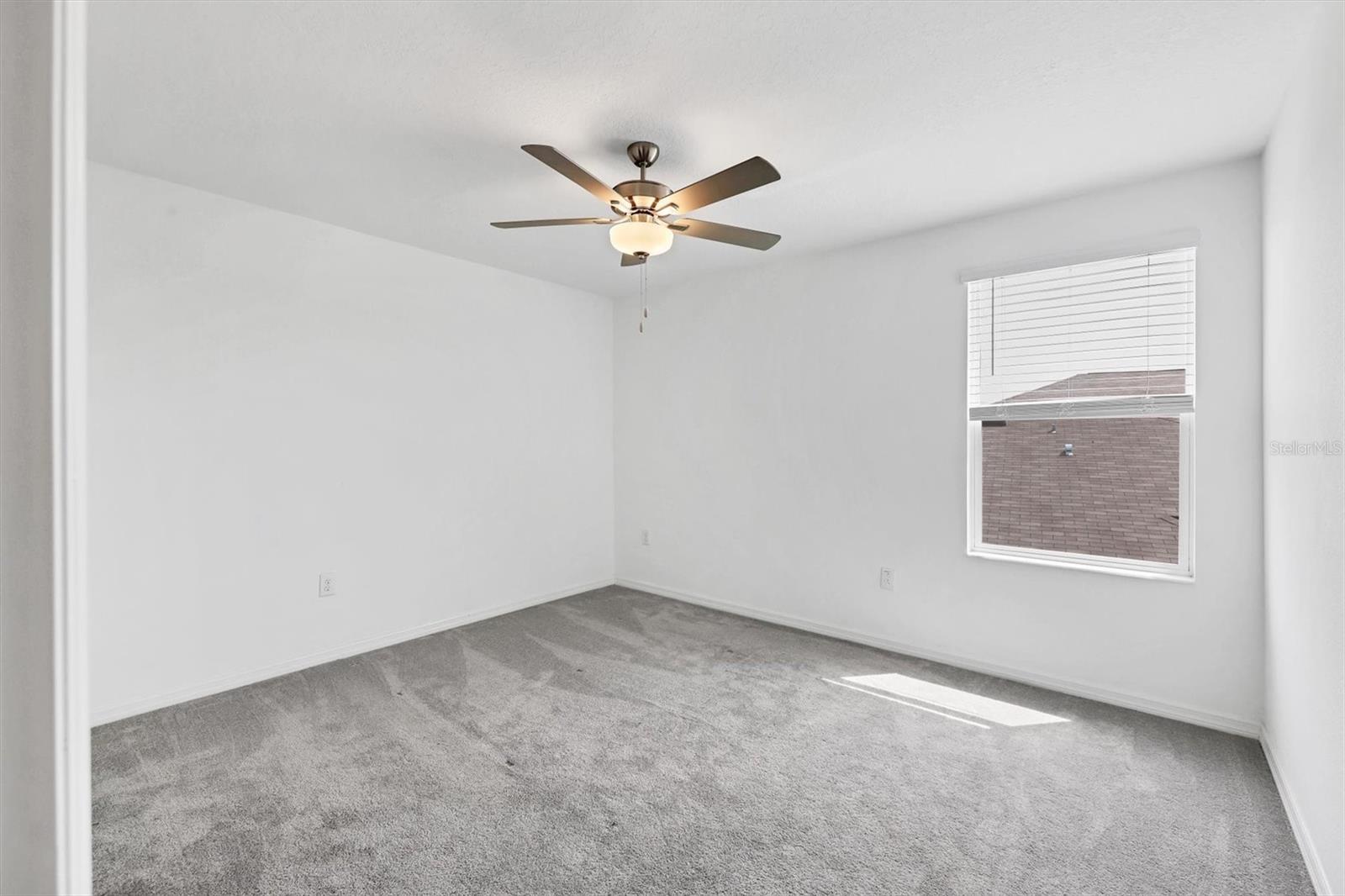 Image 29 of 38 For 8526 40th Circle E