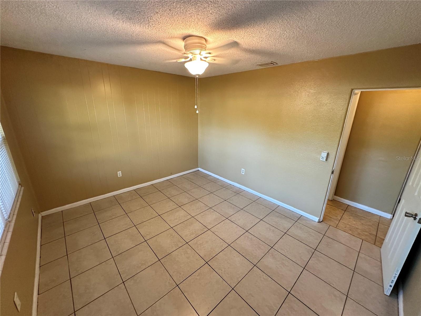 Image 13 of 35 For 4416 19th Street Circle W A