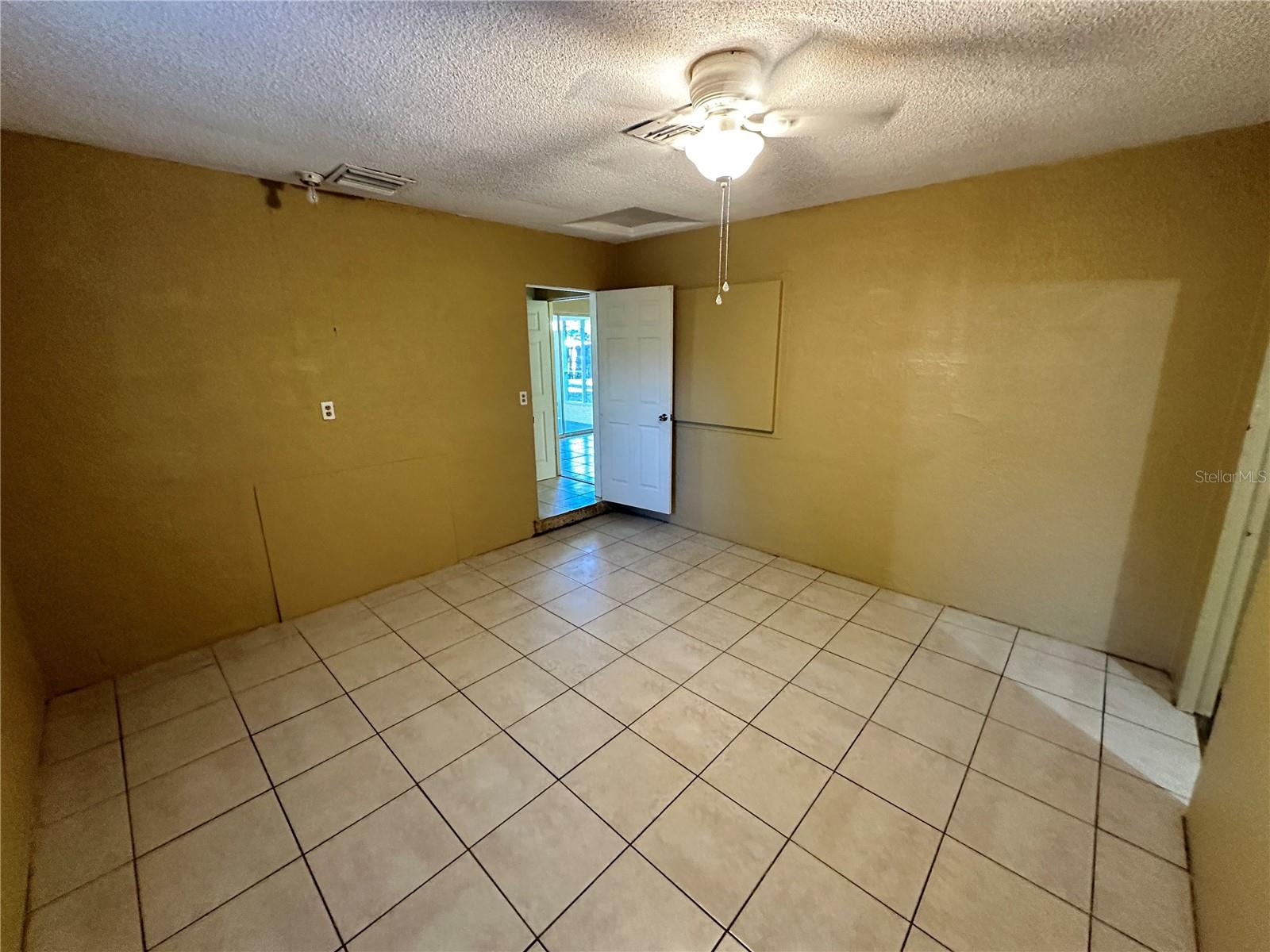 Image 23 of 35 For 4416 19th Street Circle W A