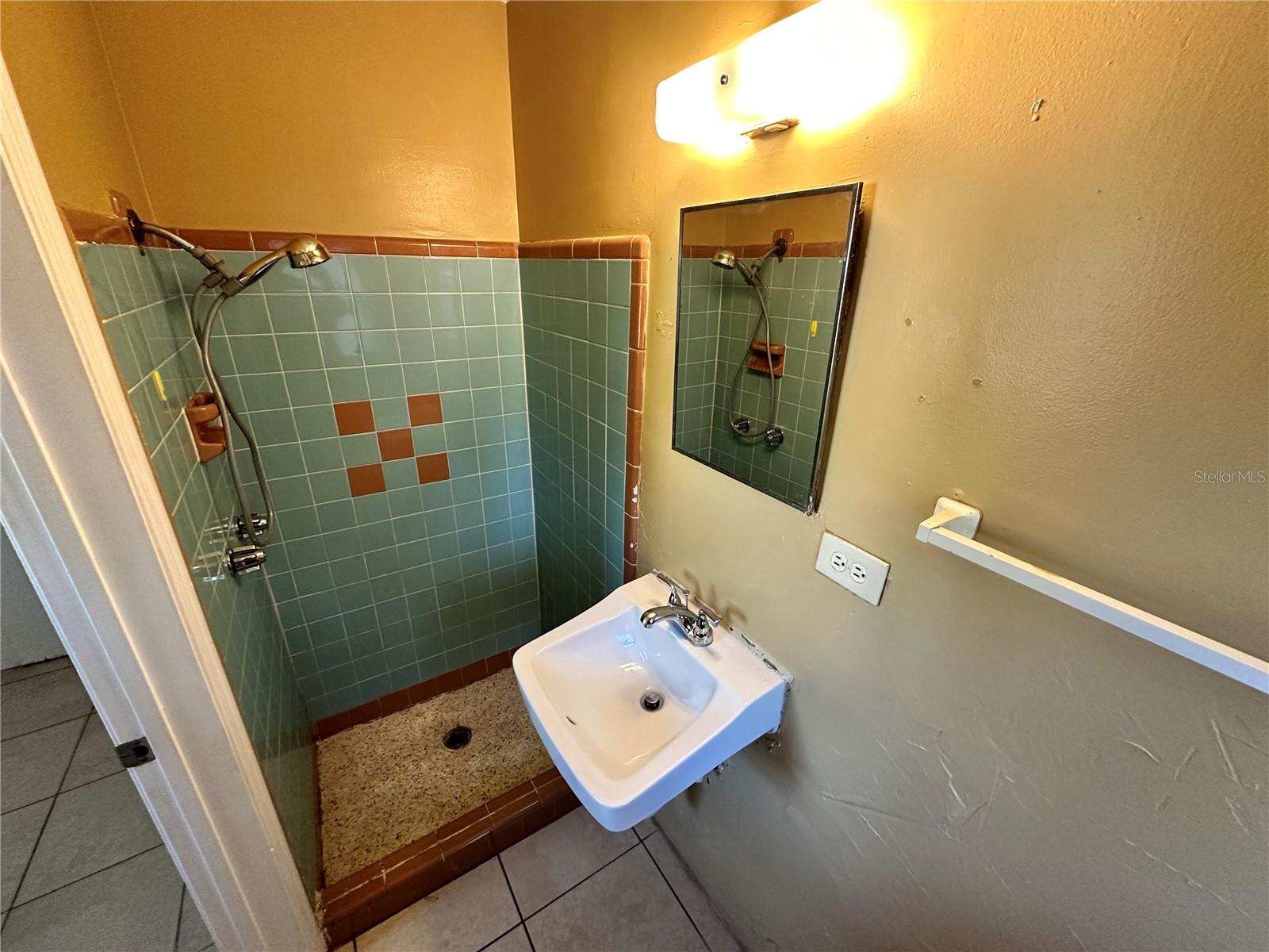 Image 28 of 35 For 4416 19th Street Circle W A