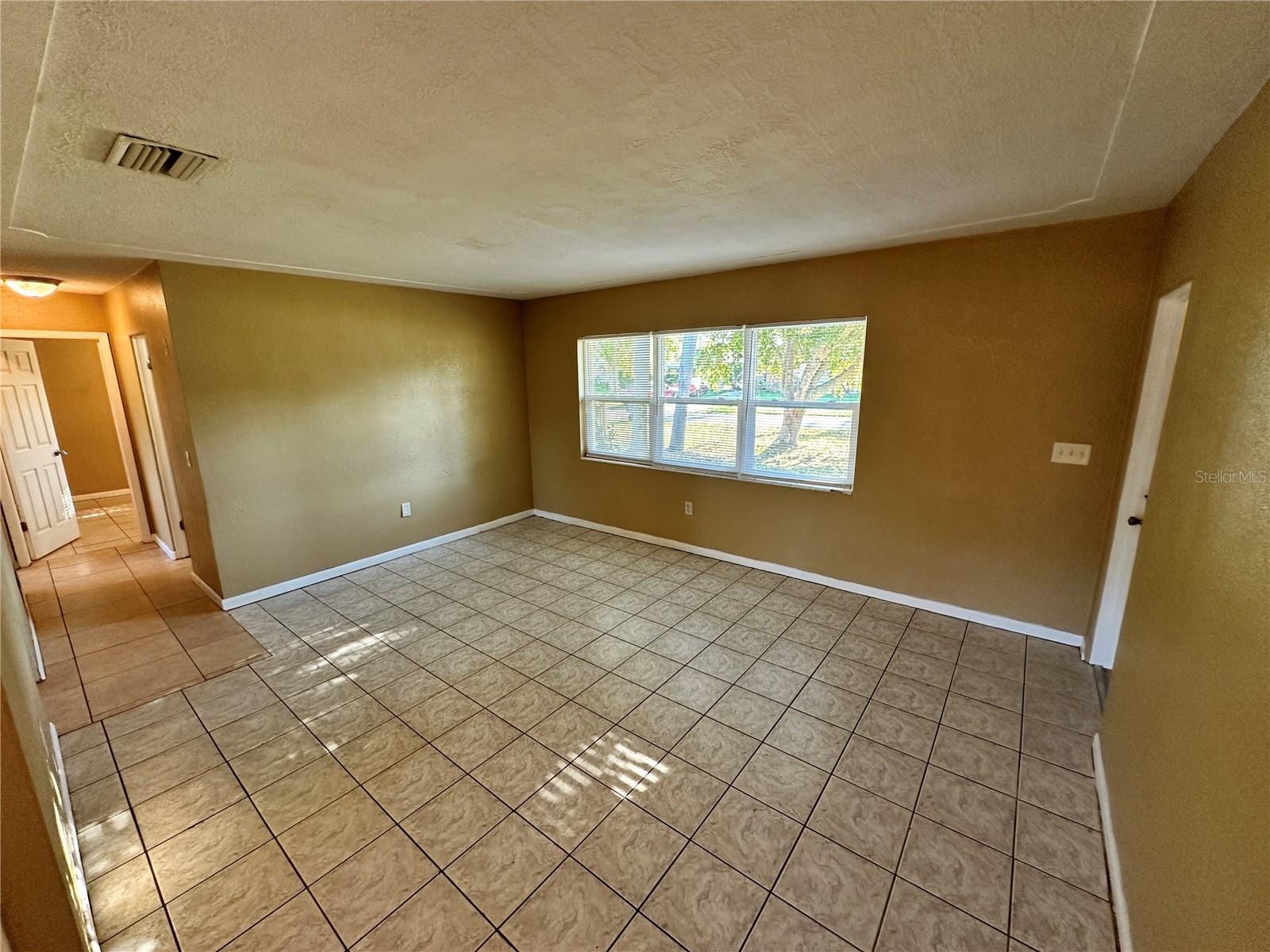 Image 5 of 35 For 4416 19th Street Circle W A
