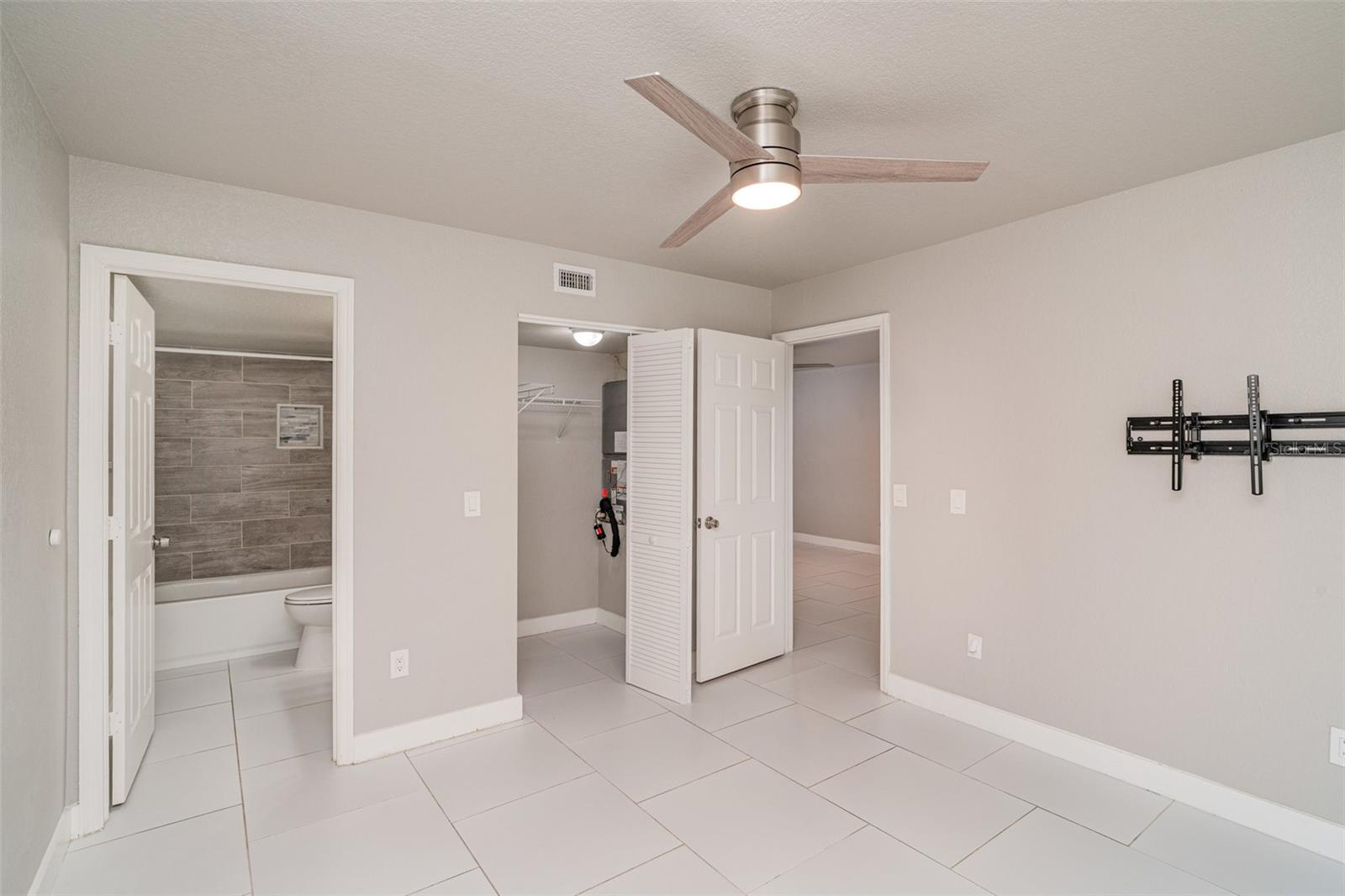 Image 12 of 31 For 25050 Sandhill Boulevard A4