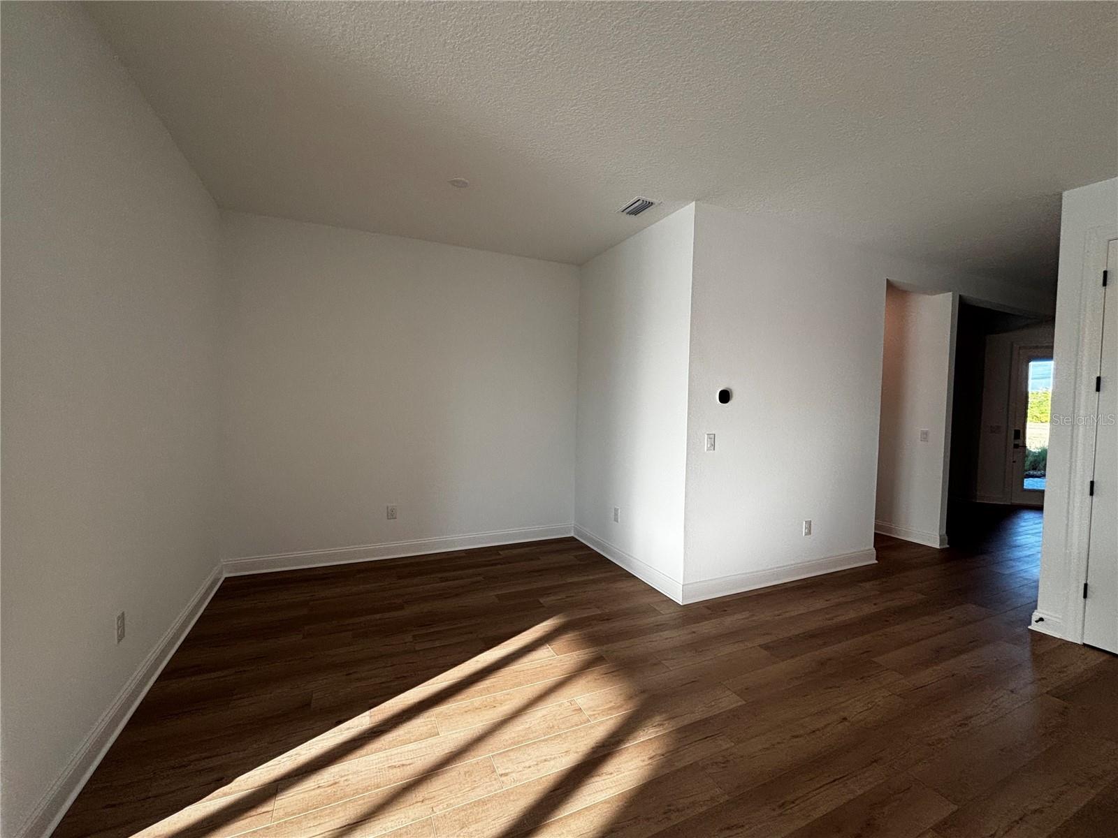 Image 10 of 19 For 5687 Freestone Circle