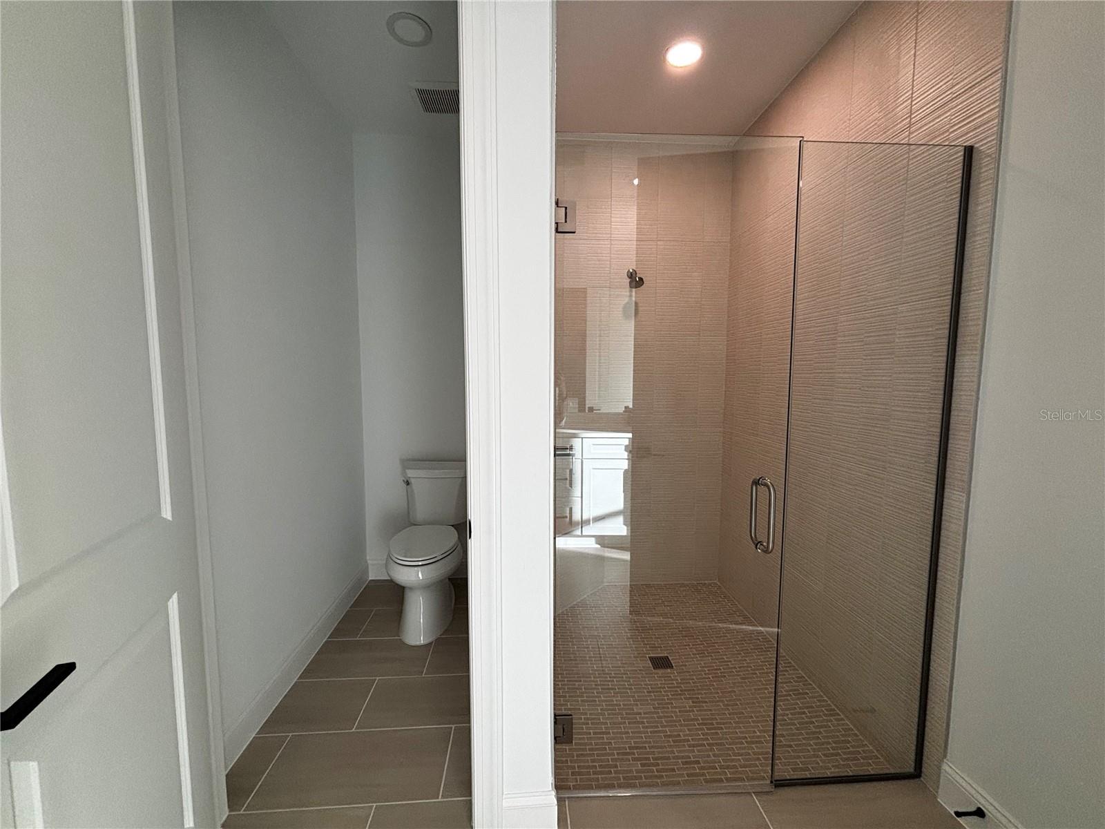 Image 13 of 19 For 5687 Freestone Circle