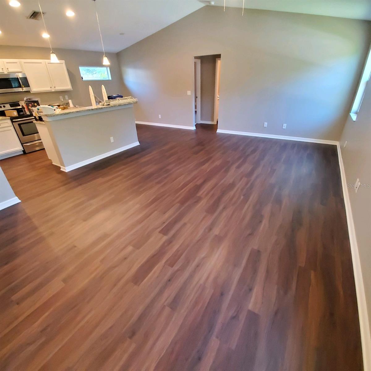 Image 6 of 11 For 4000 Almond Avenue