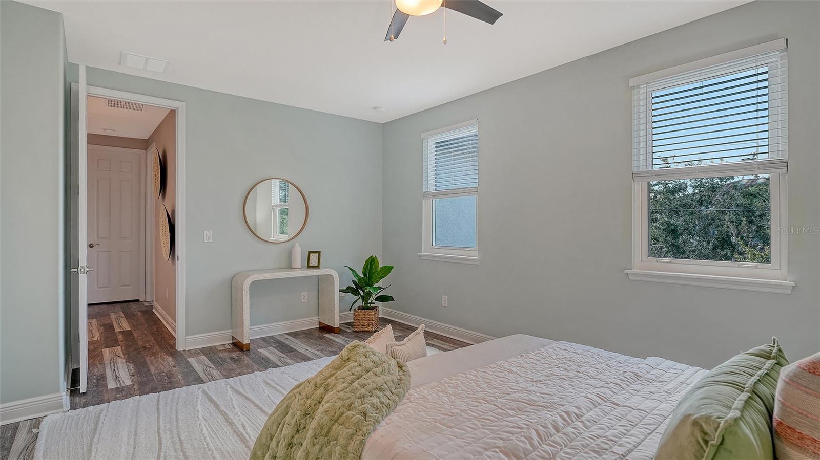 Image 49 of 62 For 1719 Kenilworth Street