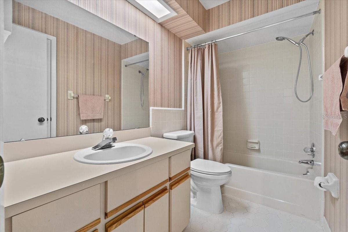 Image 17 of 25 For 511 Pebble Springs Court