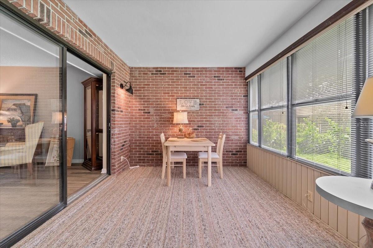 Image 22 of 25 For 511 Pebble Springs Court