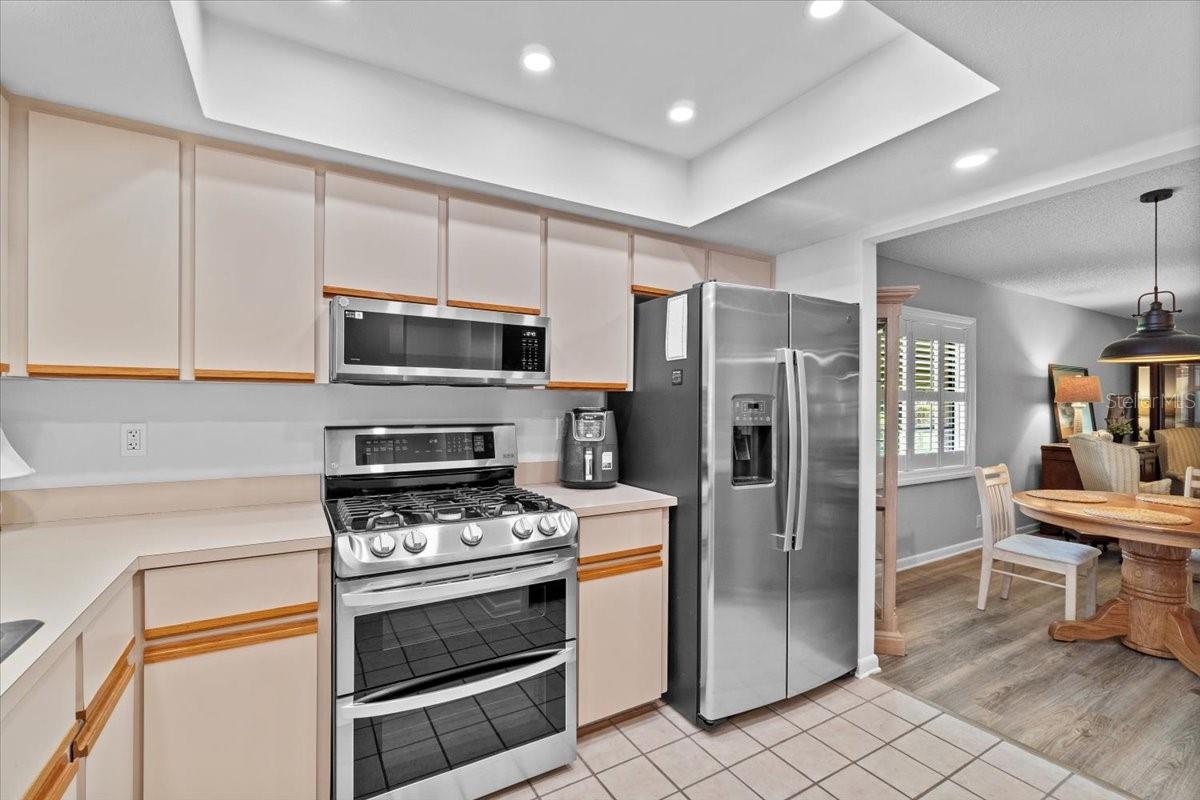 Image 9 of 25 For 511 Pebble Springs Court