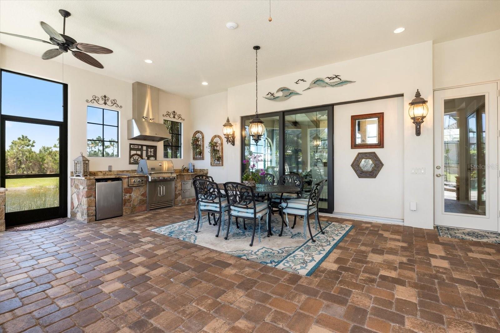Image 27 of 80 For 26725 Raphis Royale Boulevard