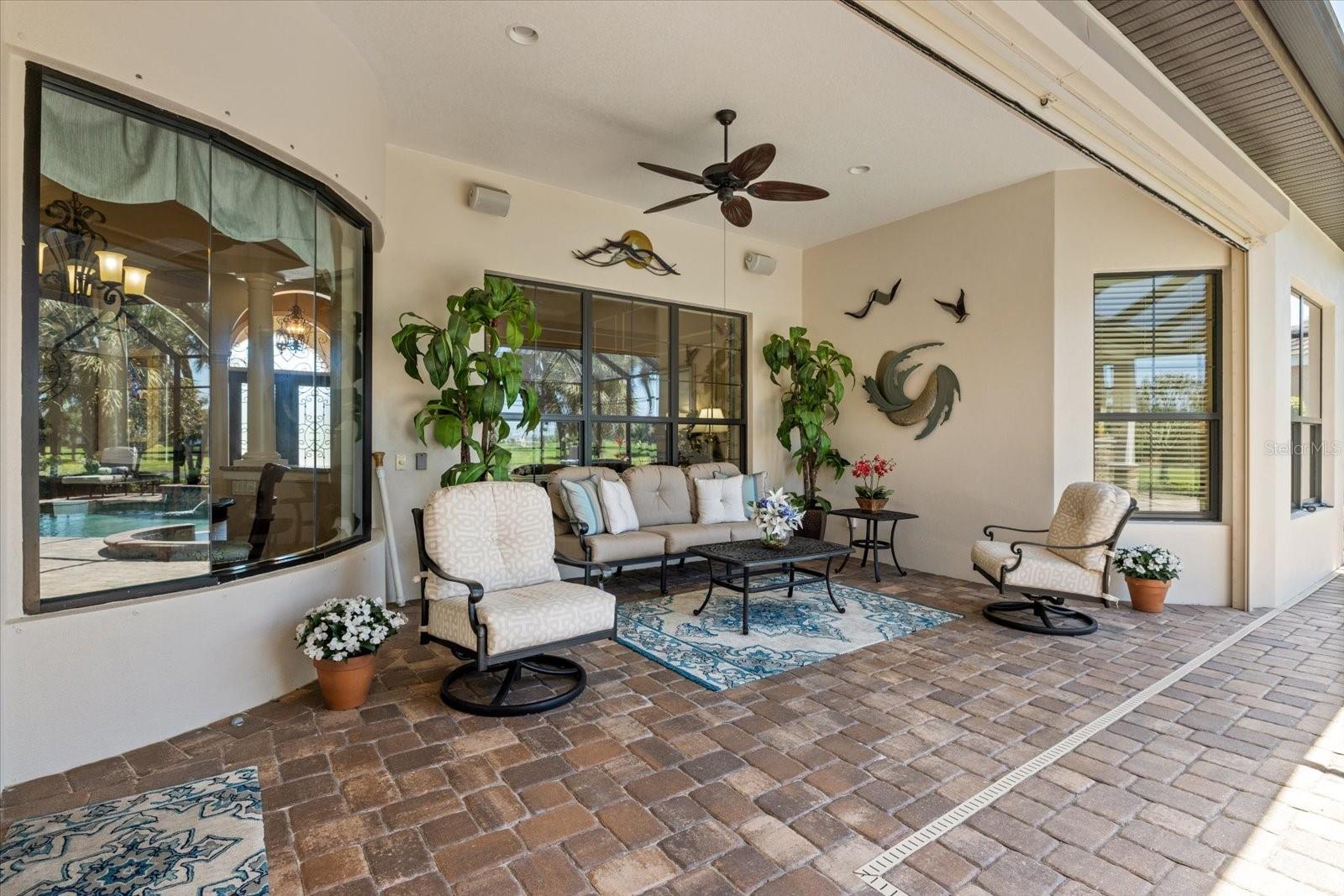 Image 30 of 80 For 26725 Raphis Royale Boulevard