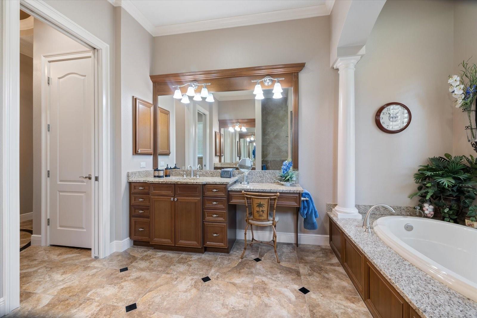 Image 50 of 80 For 26725 Raphis Royale Boulevard