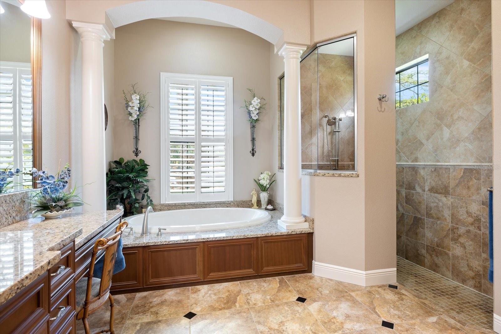 Image 51 of 80 For 26725 Raphis Royale Boulevard