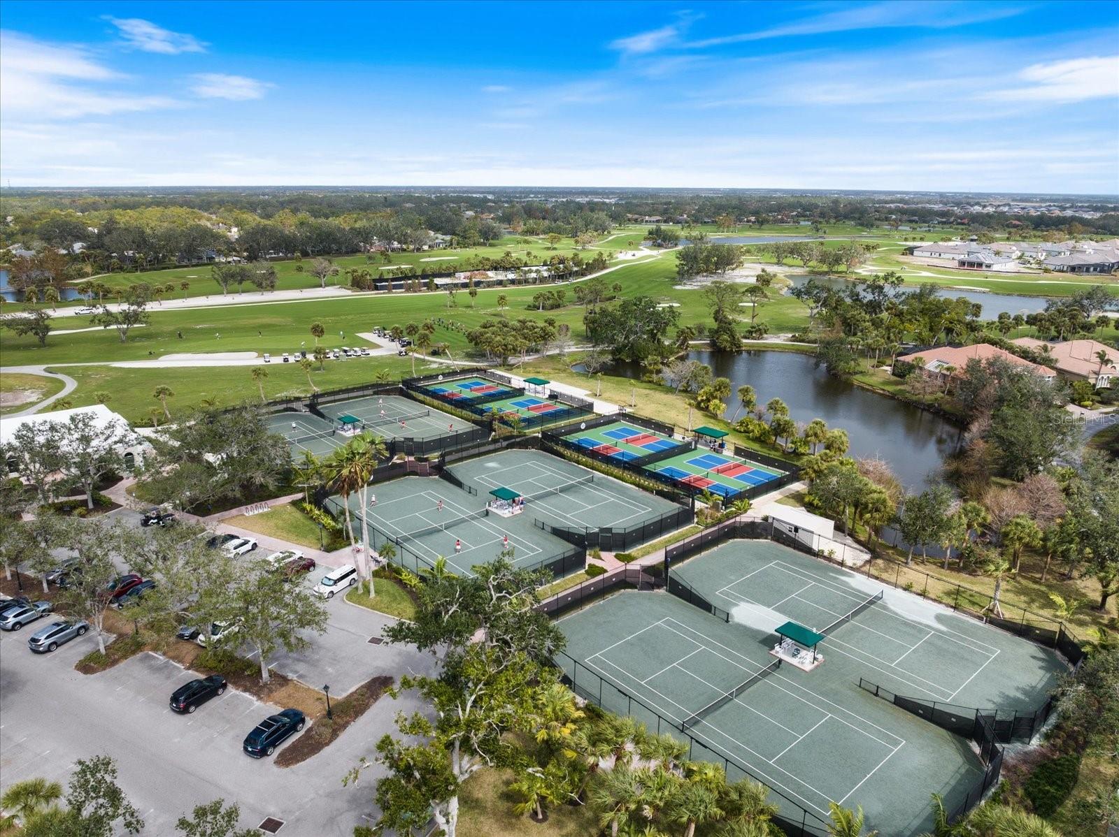 Image 67 of 80 For 26725 Raphis Royale Boulevard