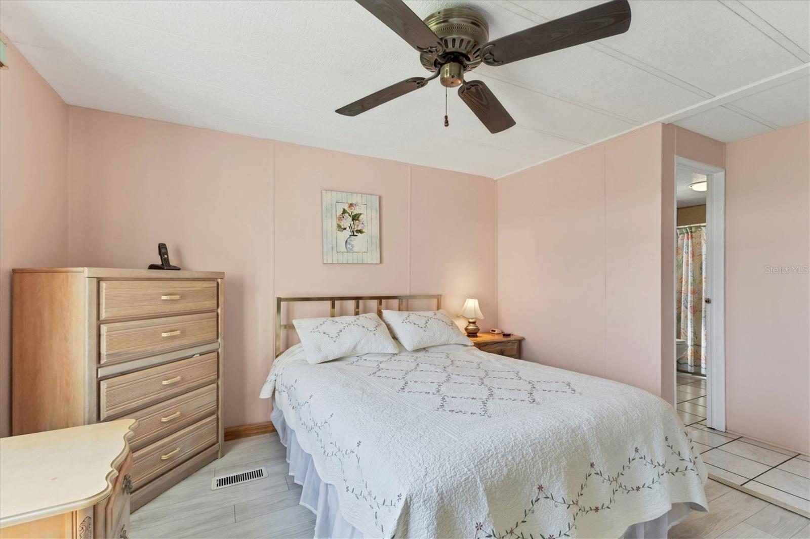 Image 12 of 42 For 4515 13th Street E
