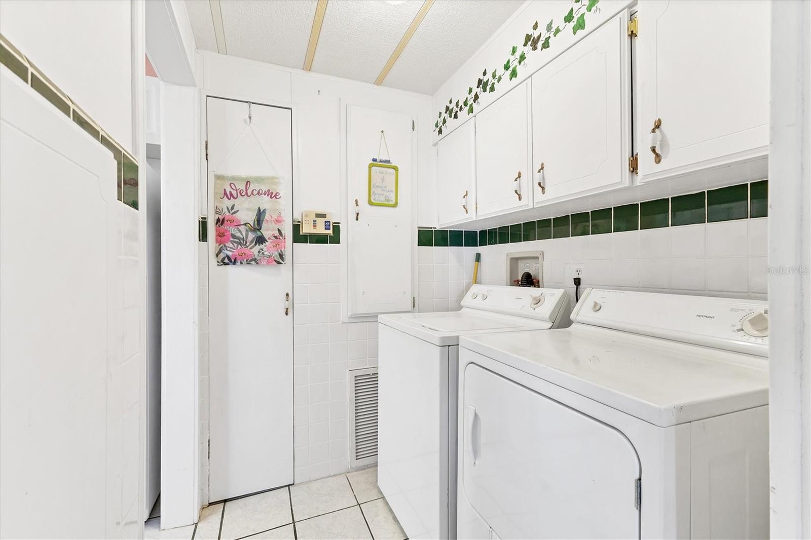 Image 20 of 42 For 4515 13th Street E
