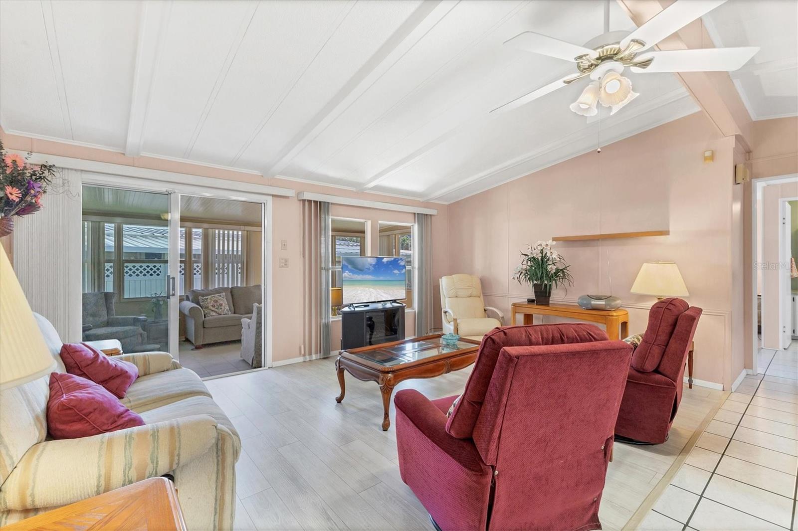 Image 4 of 42 For 4515 13th Street E