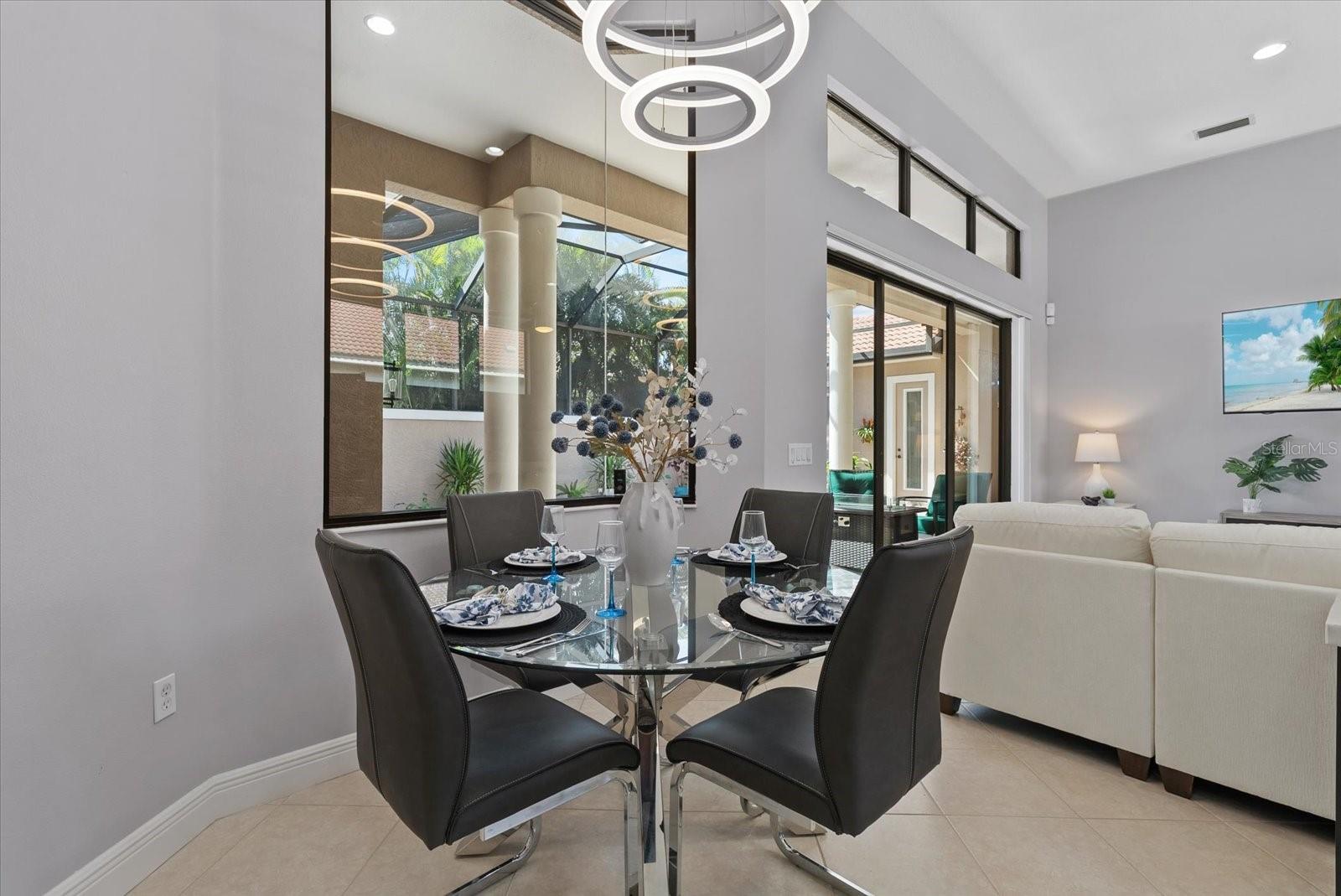 Image 11 of 79 For 13876 Siena Loop