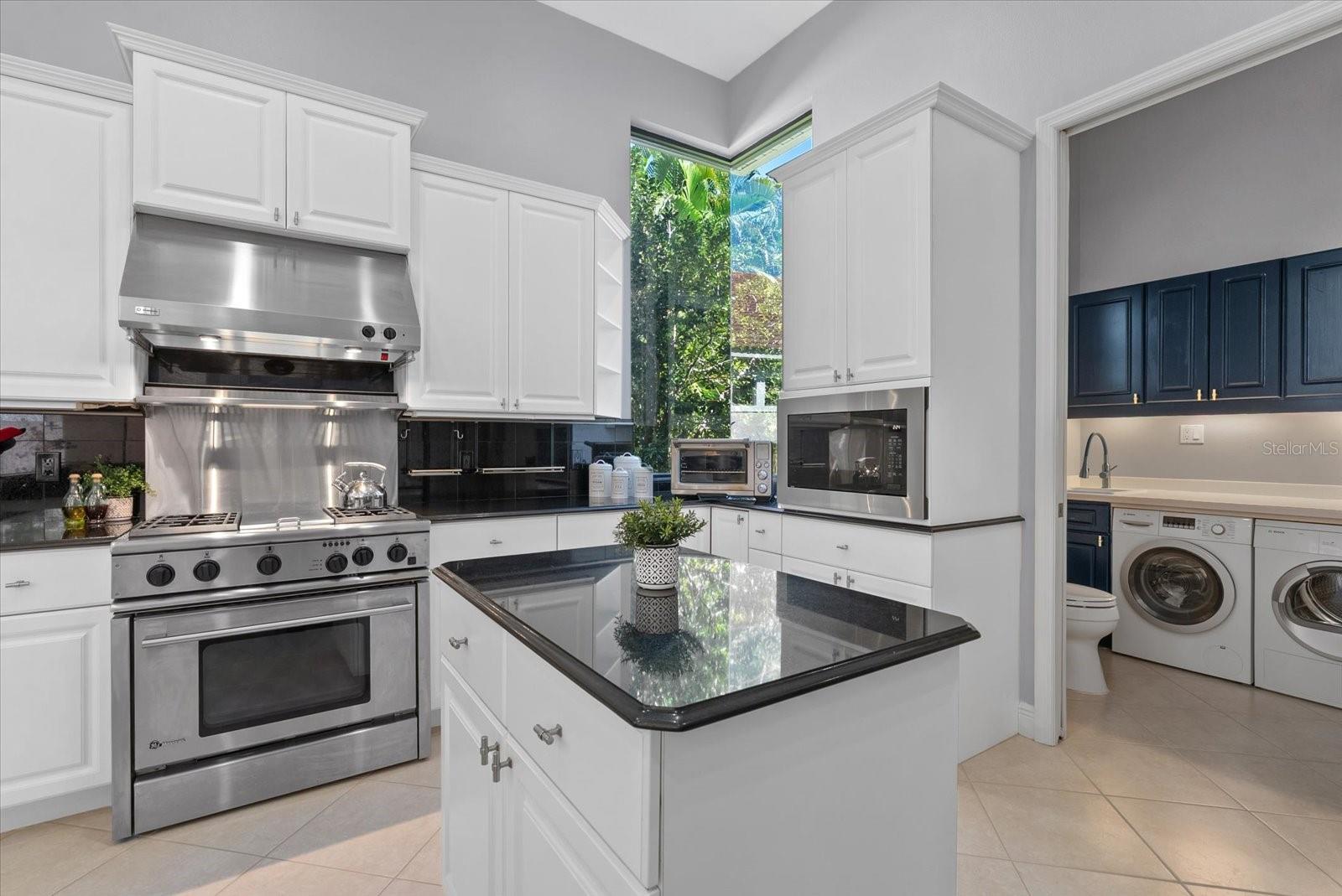 Image 15 of 79 For 13876 Siena Loop