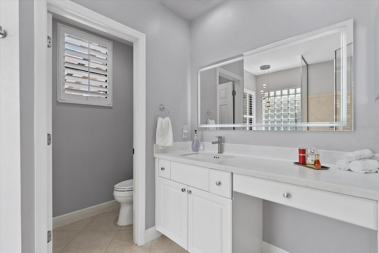 Image 37 of 79 For 13876 Siena Loop