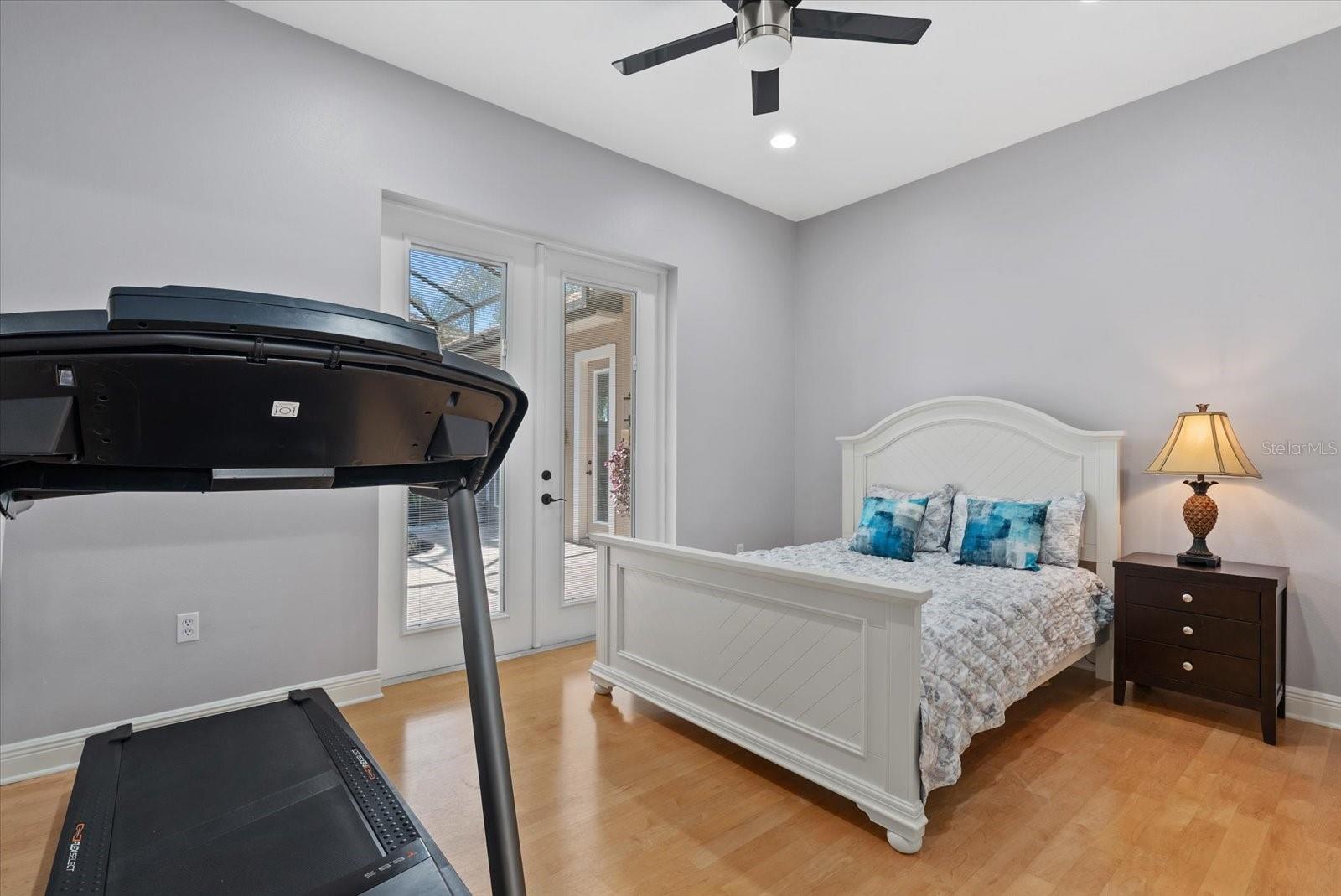 Image 39 of 79 For 13876 Siena Loop