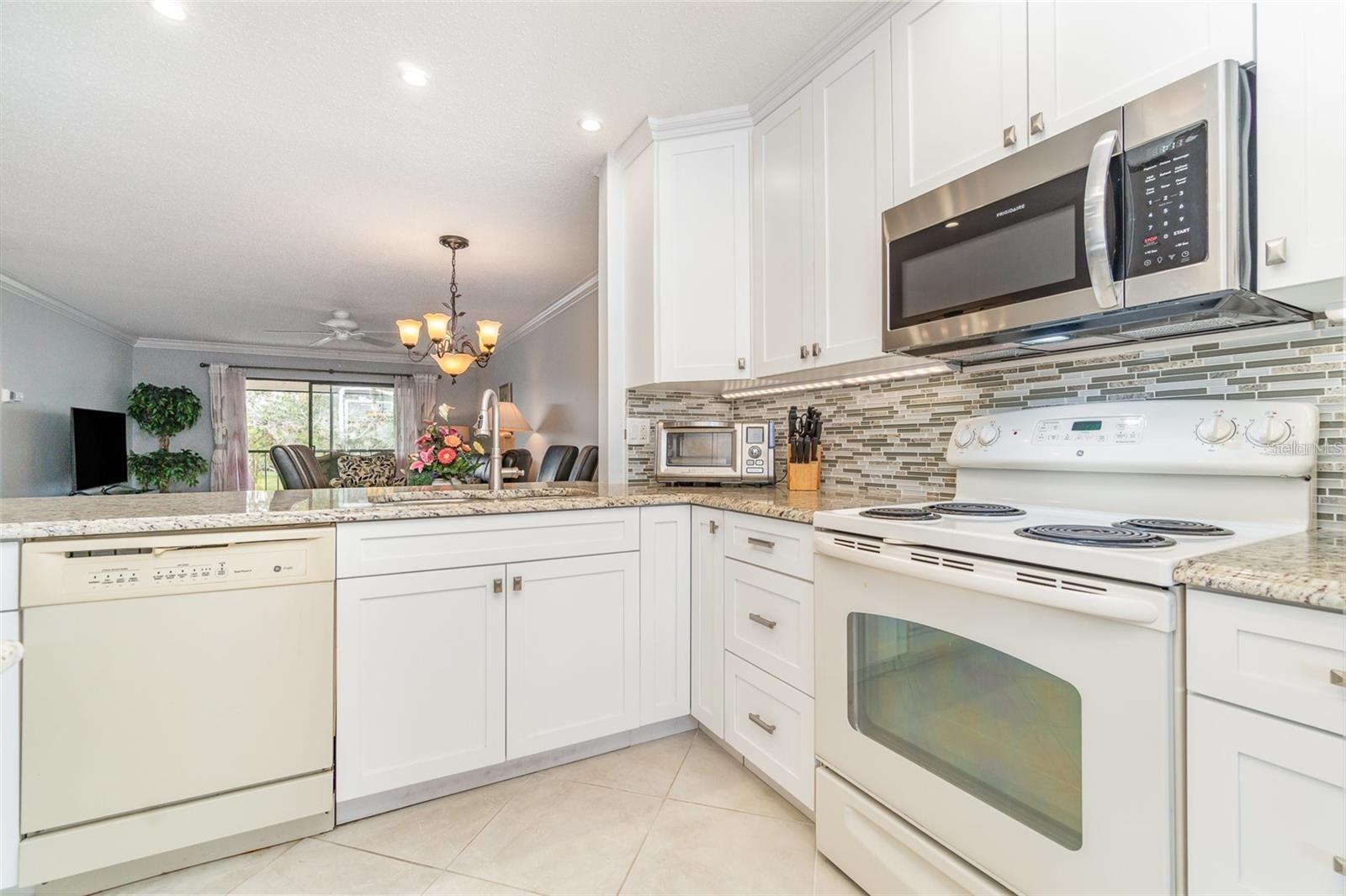 Image 12 of 26 For 764 Avenida Estancia  208