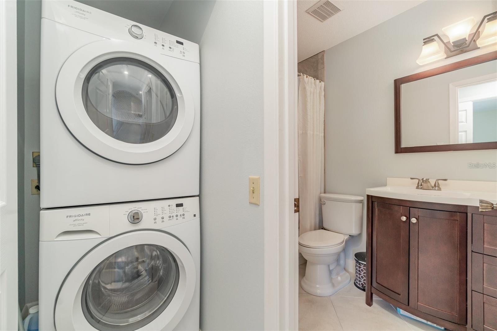 Image 21 of 26 For 764 Avenida Estancia  208