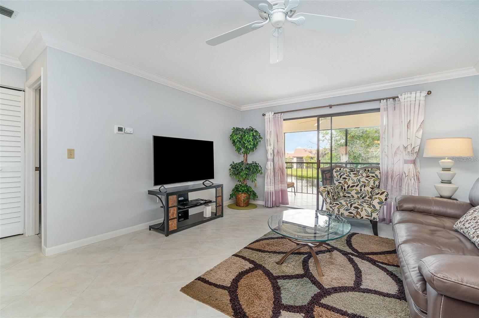 Image 4 of 26 For 764 Avenida Estancia  208