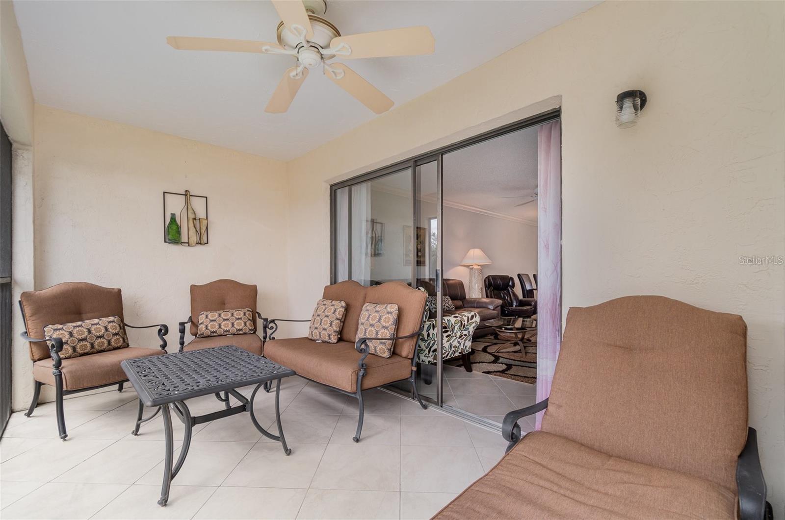 Image 5 of 26 For 764 Avenida Estancia  208