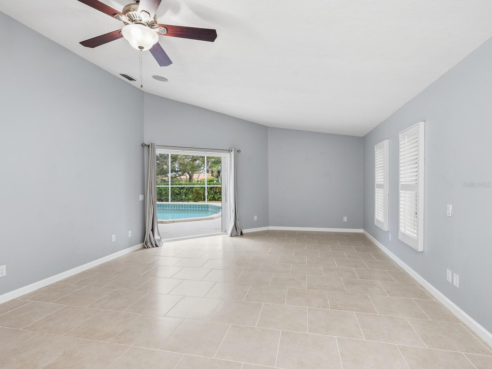 Image 18 of 56 For 140 Sea Anchor Drive