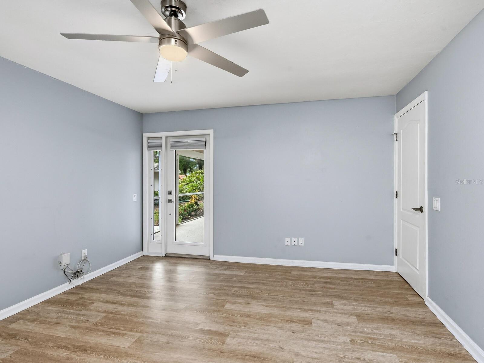 Image 29 of 56 For 140 Sea Anchor Drive