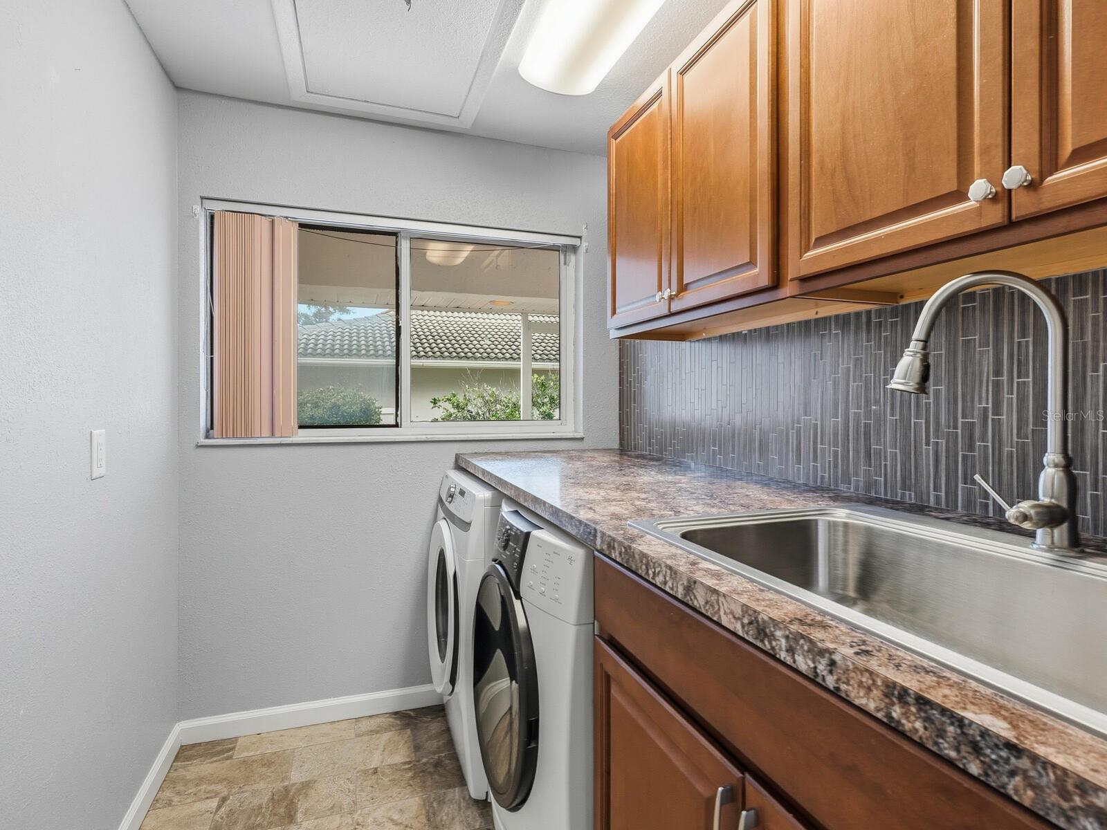 Image 31 of 56 For 140 Sea Anchor Drive