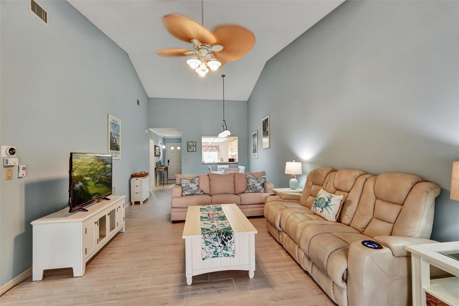 Image 8 of 27 For 6221 Timber Lake Drive C10