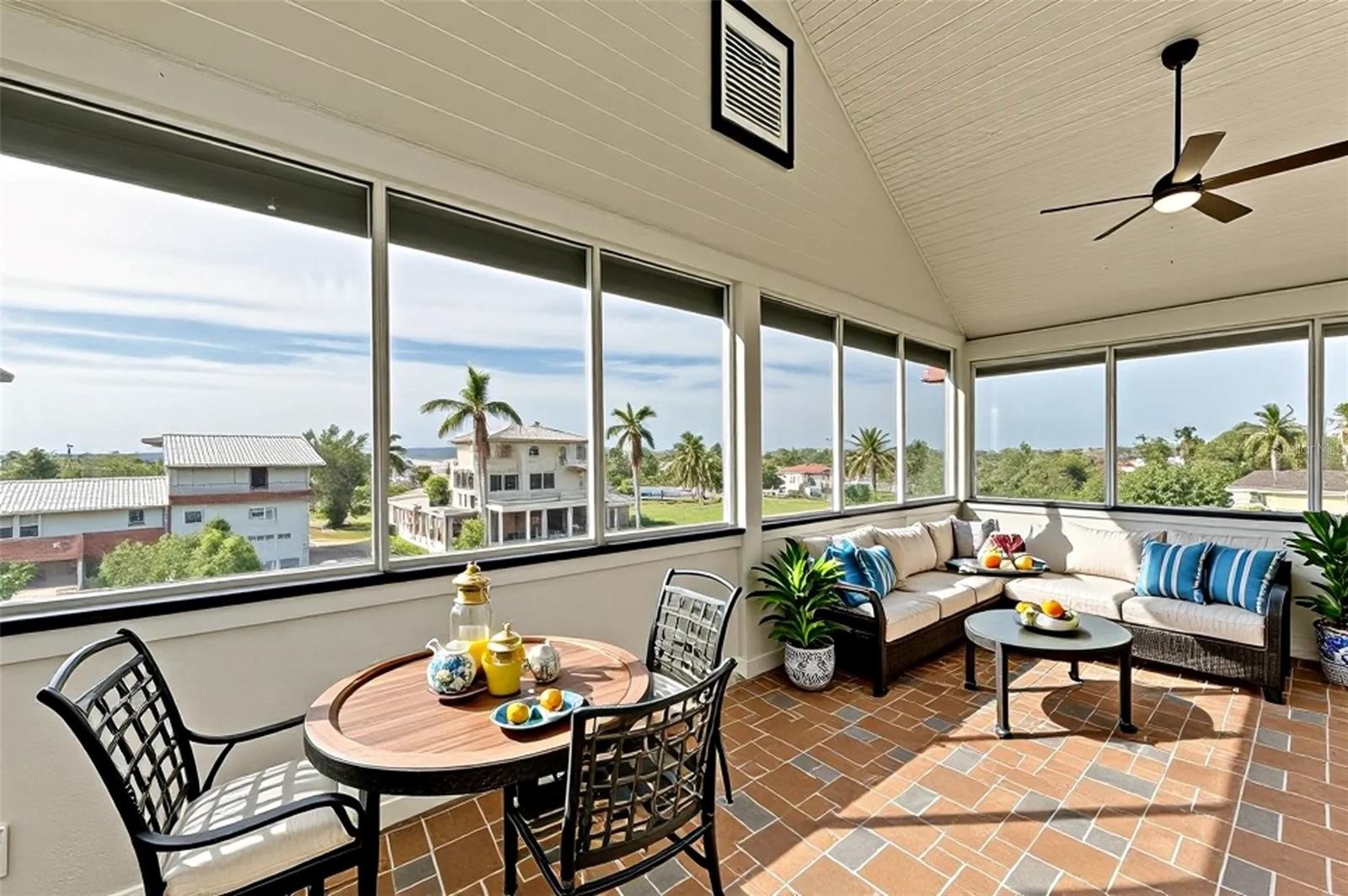 Image 16 of 86 For 1825 Bayshore Drive