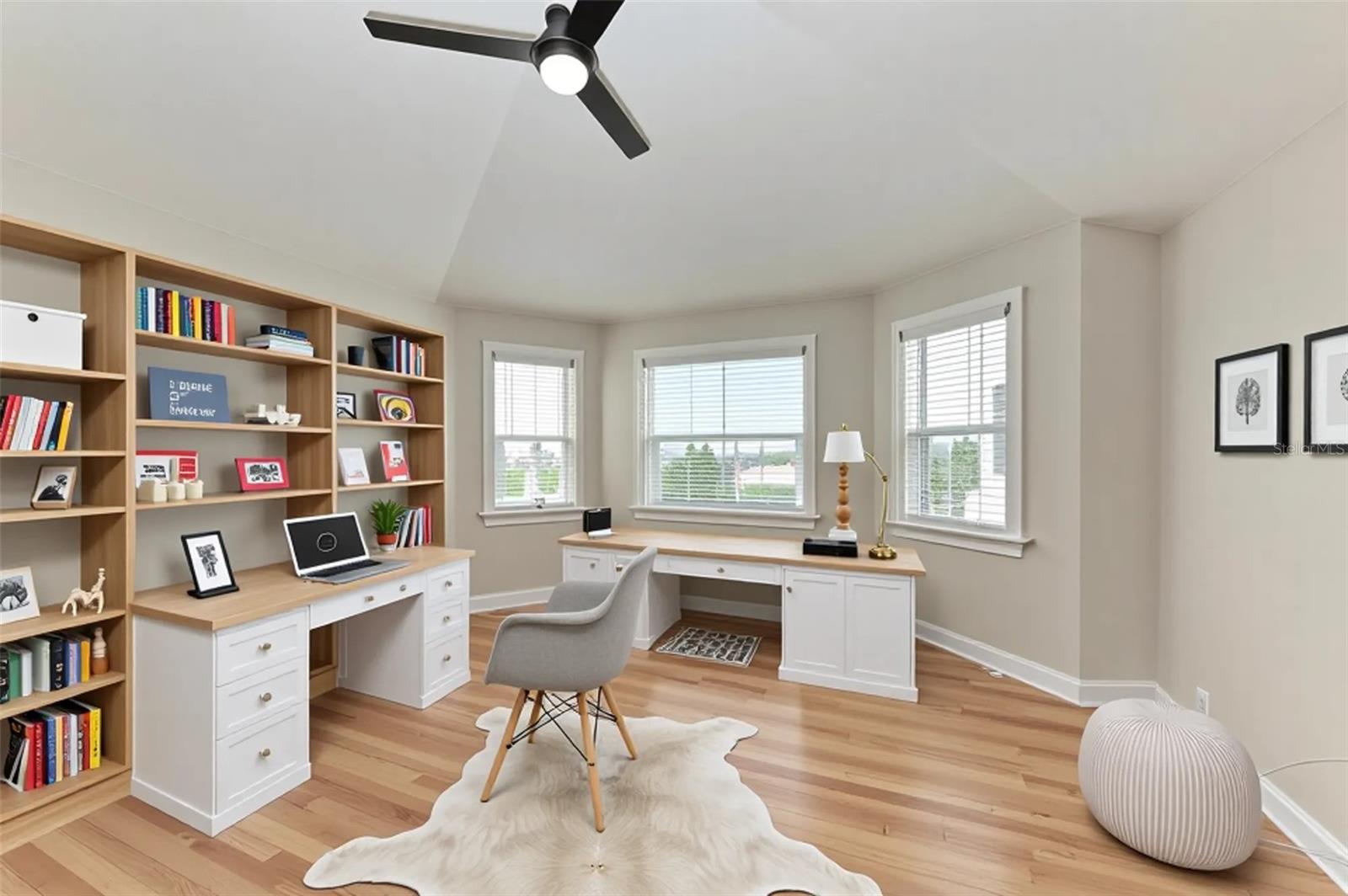 Image 17 of 86 For 1825 Bayshore Drive