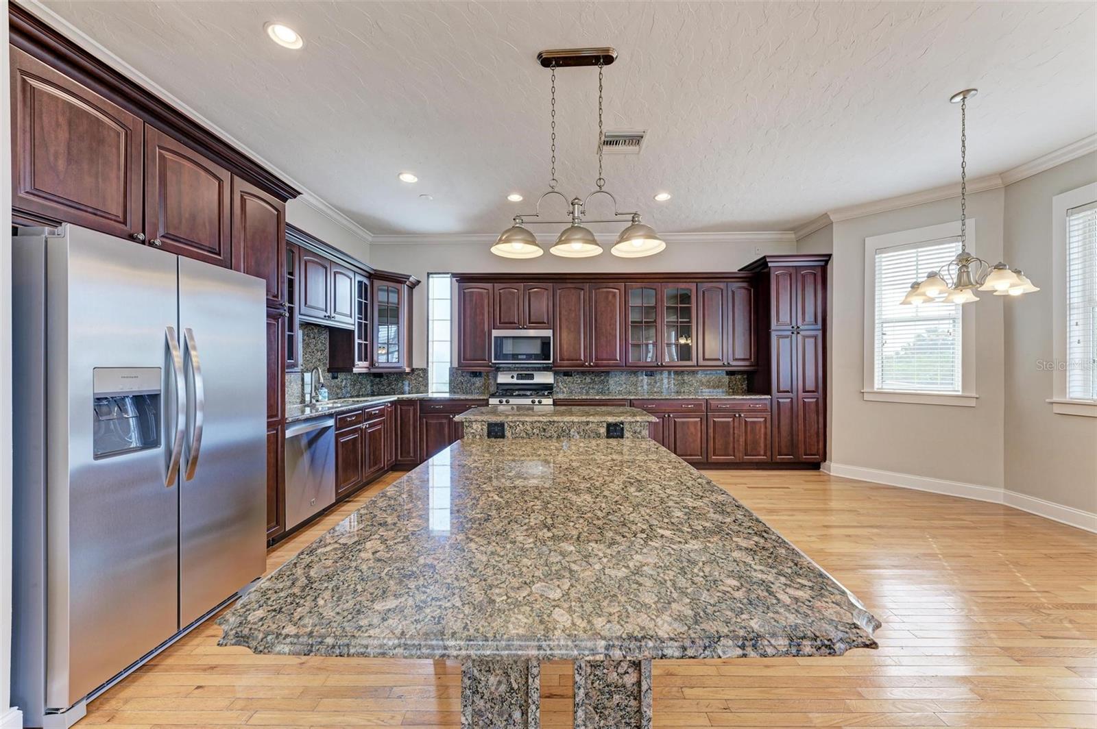 Image 50 of 86 For 1825 Bayshore Drive