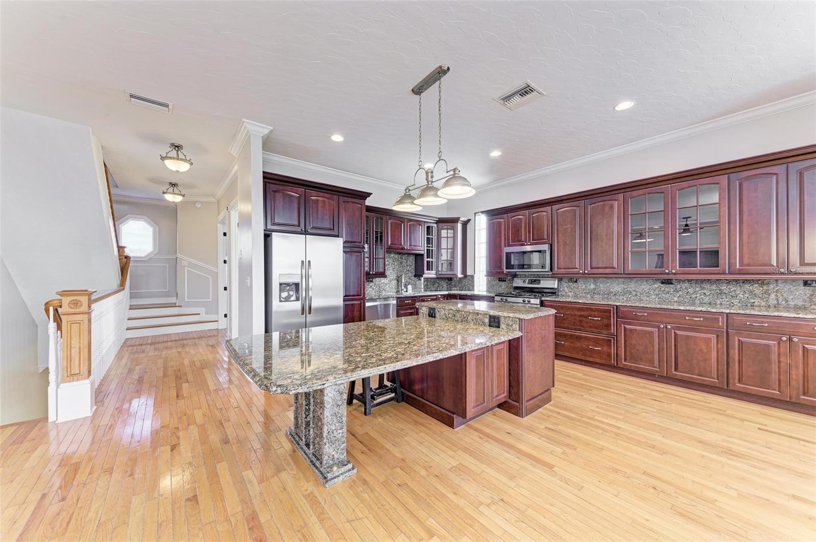 Image 54 of 86 For 1825 Bayshore Drive