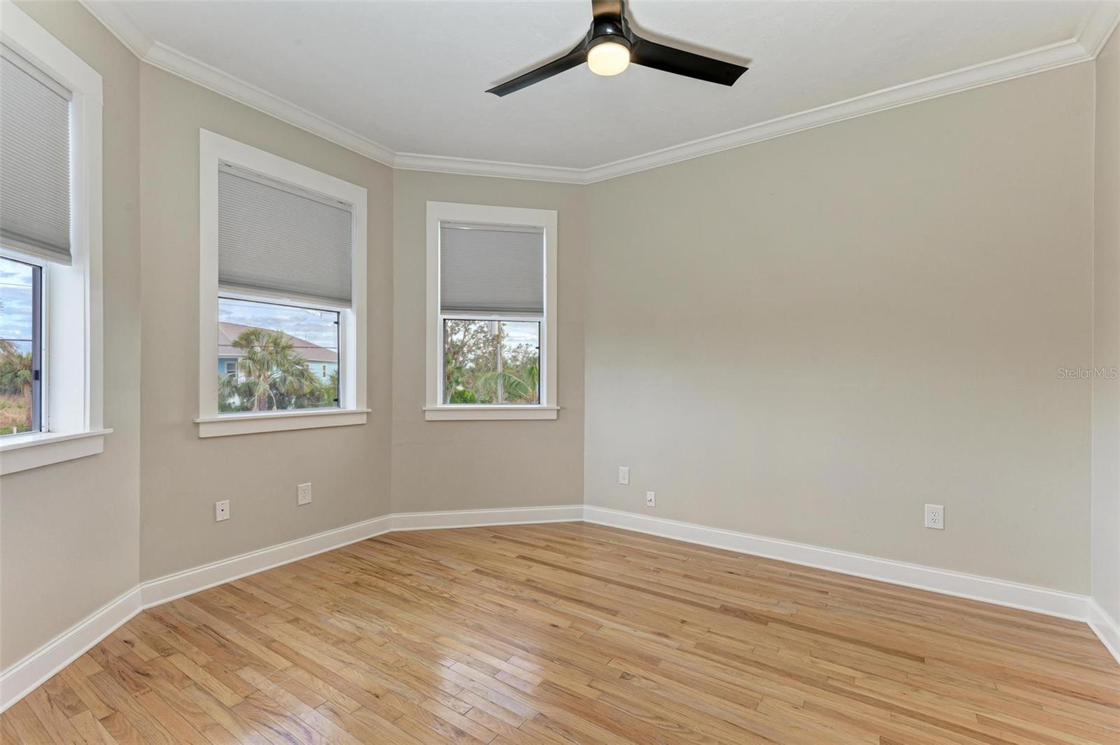 Image 59 of 86 For 1825 Bayshore Drive