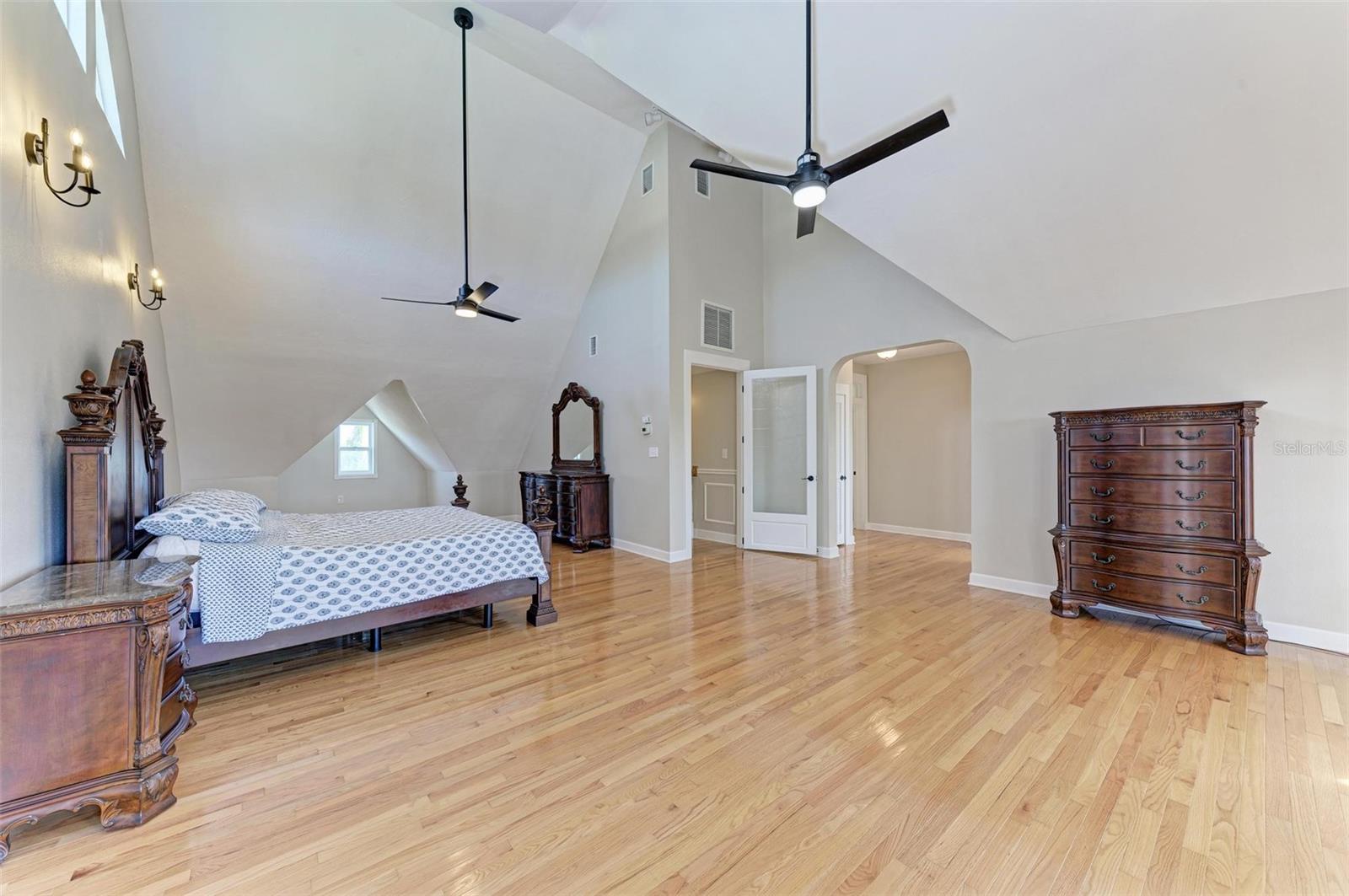Image 63 of 86 For 1825 Bayshore Drive