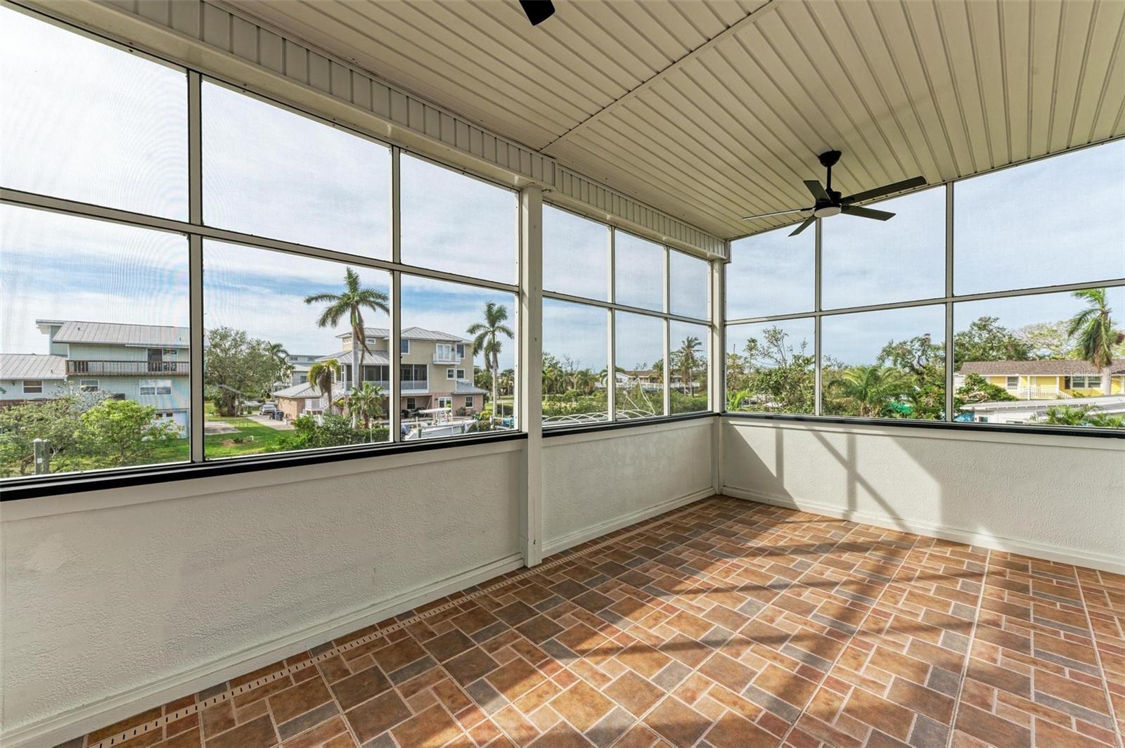 Image 67 of 86 For 1825 Bayshore Drive