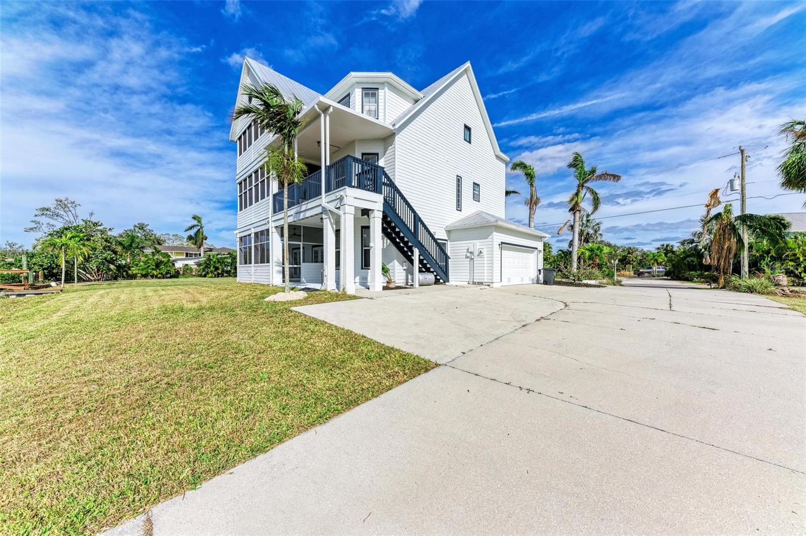 Image 75 of 86 For 1825 Bayshore Drive