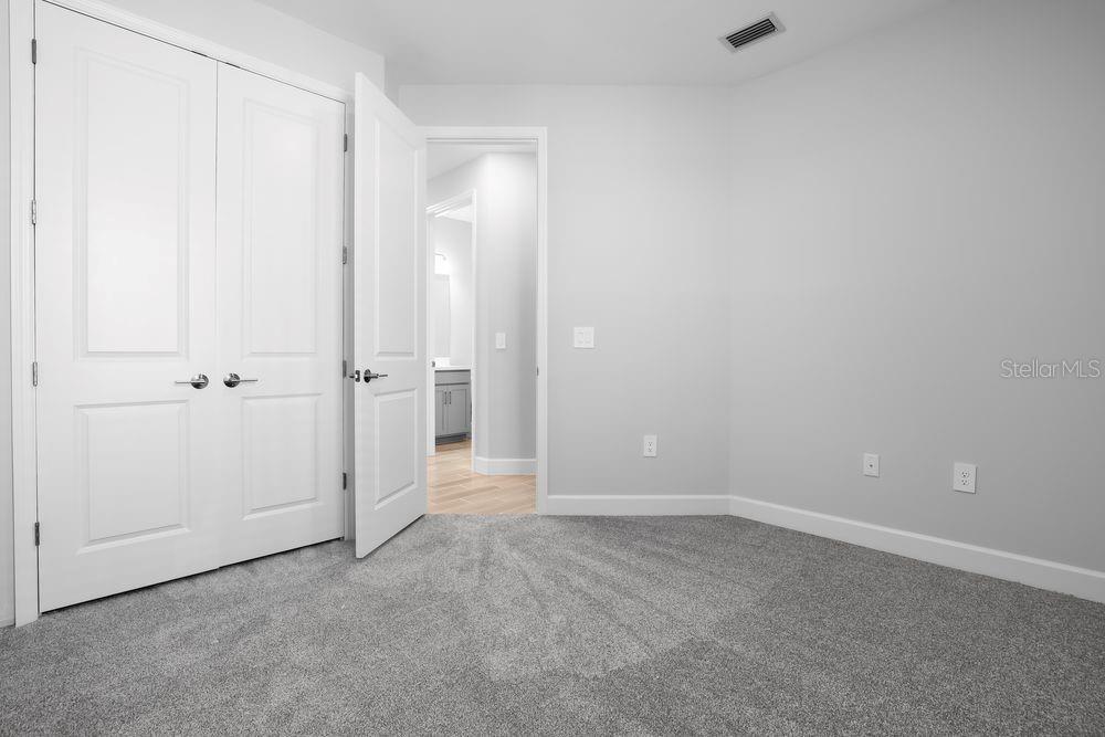 Image 21 of 49 For 1665 Remington Trace Drive