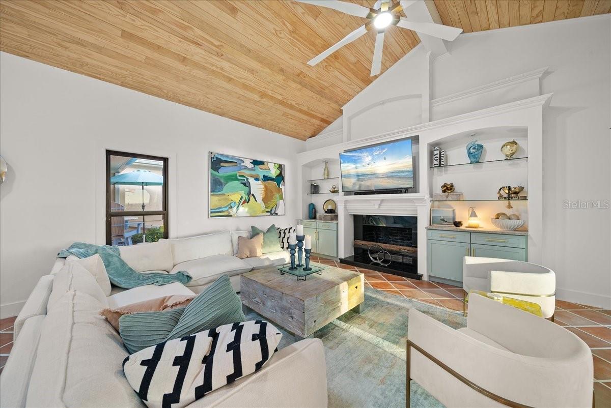 Image 10 of 97 For 718 Golden Beach Boulevard 1