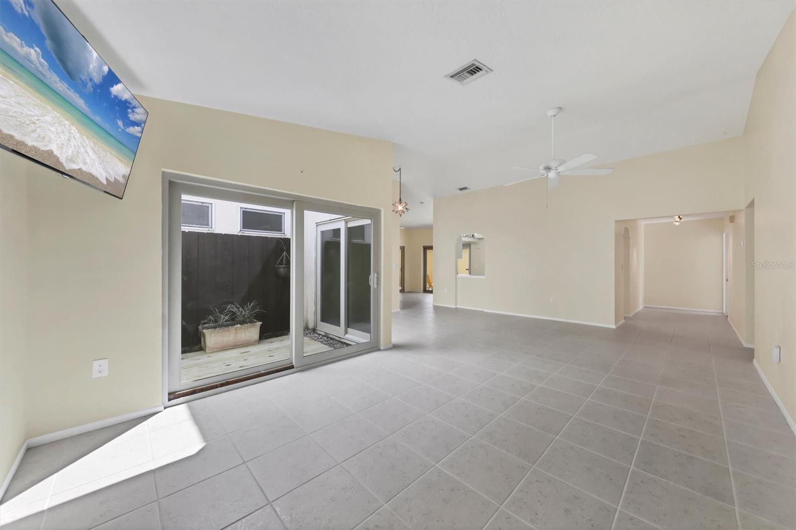 Image 23 of 43 For 3638 Glen Oaks Manor Drive