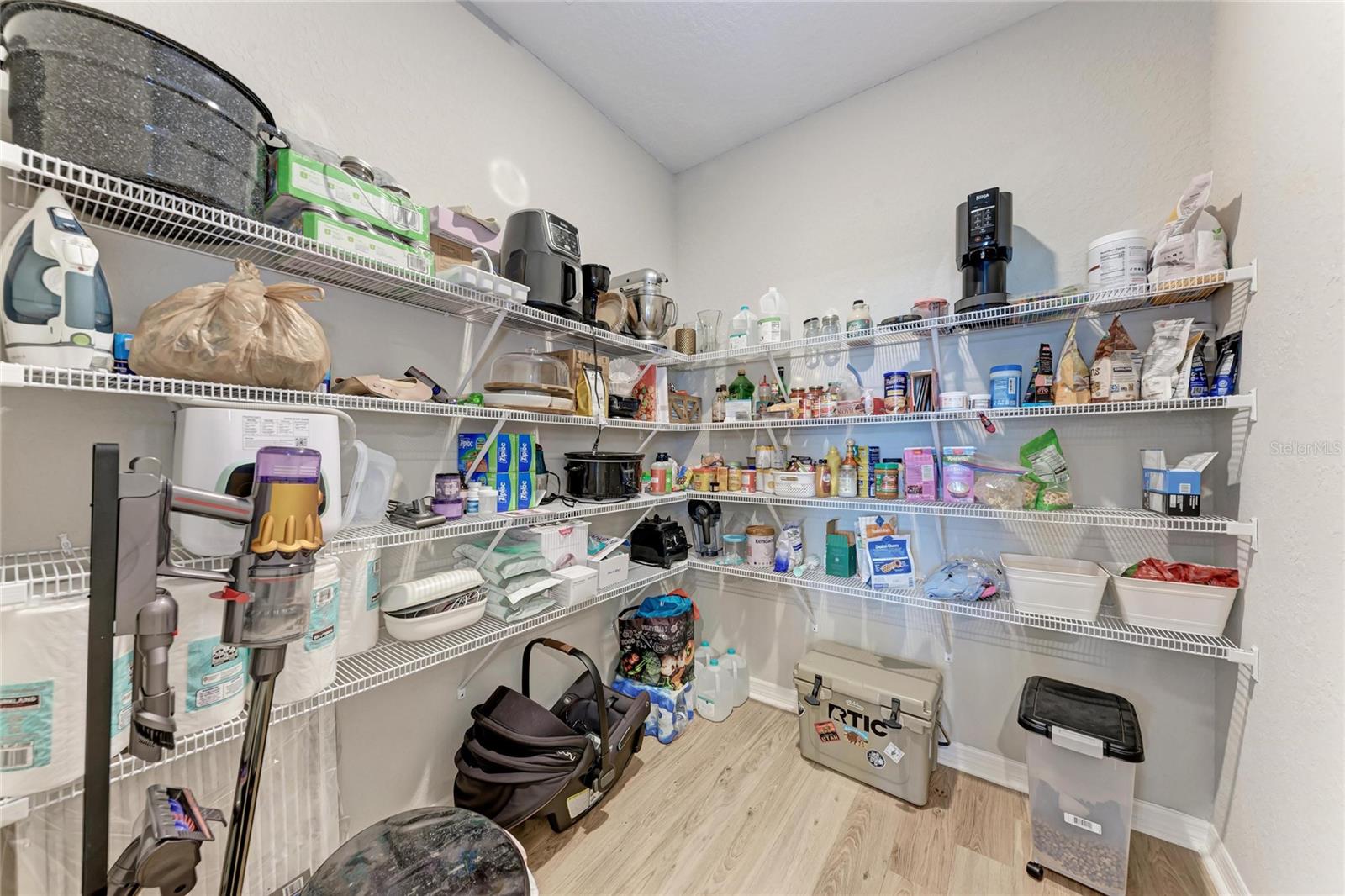 Image 17 of 62 For 6716 162nd Place E